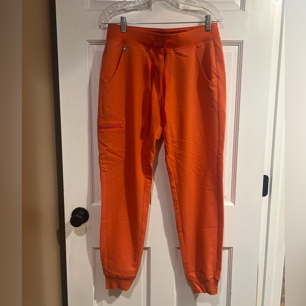 FIGS Zamora Jogger Scrub Pants - Sunset Orange (Women’s Small)